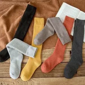 여자겨울옷 따뜻한 여성 겨울 양말 신축성 좋은 데일리 니삭스