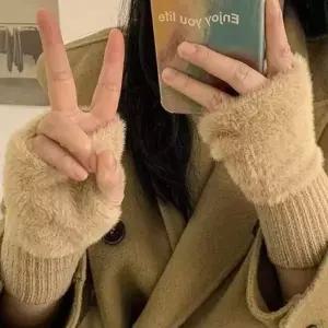 [골드스마일]남녀공용 앙고라 니트 핸드워머 / 사무실 겨울 가을 방한 장갑 워머