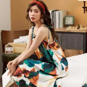디자인 롱끈원피스 프릴 수채색 여성스러운 여름 홈웨어 롱슬리브원피스 파자마 화사한 파티 밑단