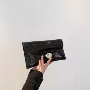 여성 번디녀 패션 심플 파우치 와일드 가방 클러치 악어무늬 미디엄 스포M5
