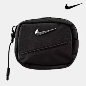 나이키 아우라 이어버즈 케이스 미니파우치(II5123-013)