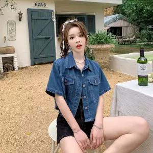 타노스여자 데일리룩 자켓 데님 빈티지 코디 터틀넥 숏박시 반팔 얇은 코트실제로 촬영한 넥라인 청 KUK2