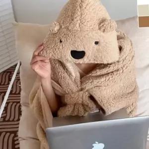 겨울 곰돌이 후드담요 1P 다용도 입는 블랭킷 망토