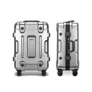 연예인 특이한 캐리어 하드케이스 알루미늄 프레임