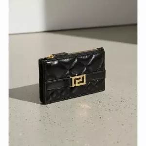 베르사체 그레카 가디스 지퍼 카드홀더 가죽 카드지갑 1012820 1A08186 1B00V