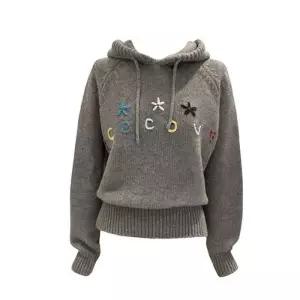 [레코브]레터링자수후드 풀오버 스웨터 LC31EZKN604X