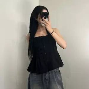 여성 플레어 나시 블라우스 펀칭 레이어드 단추 티 2color 뷔스티에 민소매 슬리브리스