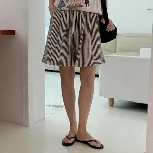 [옷자락]여자 허리밴딩 스트라이프 패턴 4부 팬츠