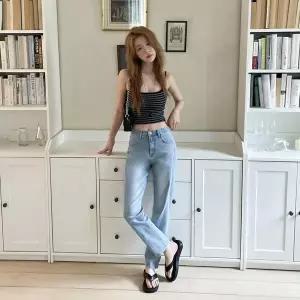 [하프클럽/]여성용 데일리 편안한 연청 스판 청바지 스키니핏