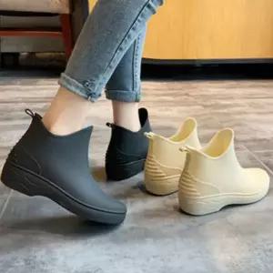 여자 YD378022 굽 장화 레인부츠 민무늬 심플 20대 학생