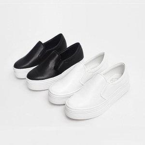 국내제작 키높이슬립온 블랙 화이트 2컬러 여성운동화