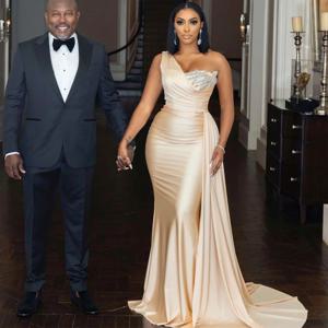 맞춤형 신부 들러리 드레스 샴페인 원 숄더 머메이드 신부 들러리 가운 웨딩 비즈 장식 여성용 정장 이브닝 드레스 롱