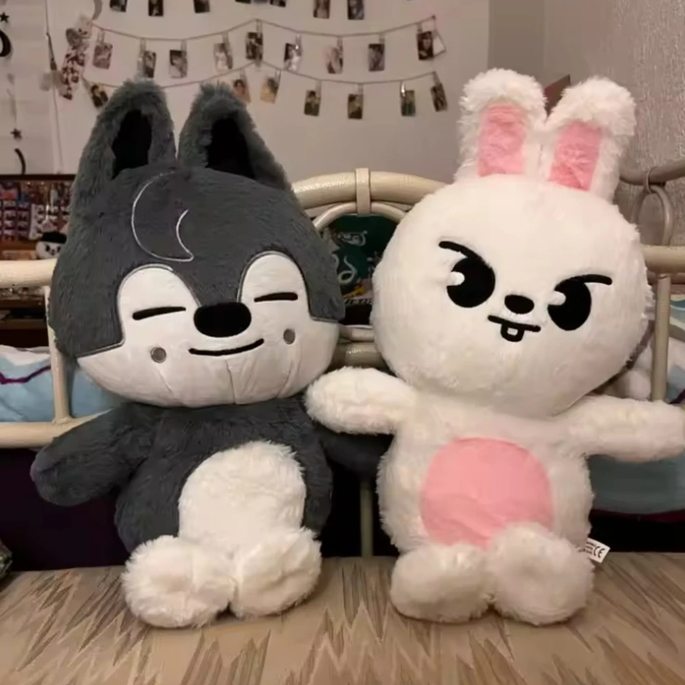 새로운 SKZOO 스트레이 키즈 테디 플러시 허그 베개 인형 팬 선물 플러시 장난감 서울 FM 위크 클로크 인형 매직 스쿨 키드 생일 선물