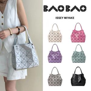 바오바오백 바오바오 이세이미야케 캐럿 라지 토트백 25FW AG611