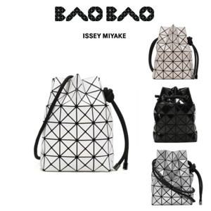 이세이미야케 25FW 바오바오 링 버킷백 화이트 AG531
