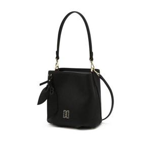 닥스 ACC [쇼핑백동봉] 블랙 천연소가죽 DD포인트 버킷형 숄더백 DCBA6E332 389491