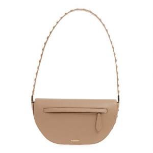 [버버리] 스몰 레더 올림피아 백 8047012 LL SM OLYMPIA ME2 A78