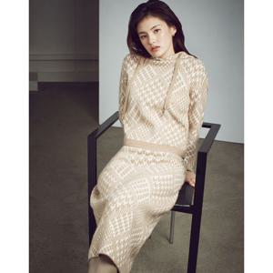 닥스 여성 24FW 클리어런스SET-UP울 베이지 하운드투스 패턴 H라인 니트 스커트 DLSW4D007I2