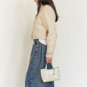 [헤지스ACC] 아이보리 로고 미니 토트백 HIWA5F551IV