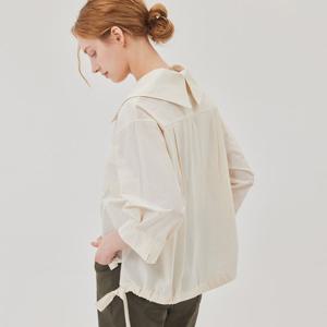 [매긴]백슬릿 카라 블라우스 PBMF5F1BL5040