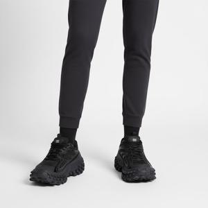 8% 발렌시아가23FW 685611 W2RA6 1000 디펜더 바운서 여성 스니커즈 블랙