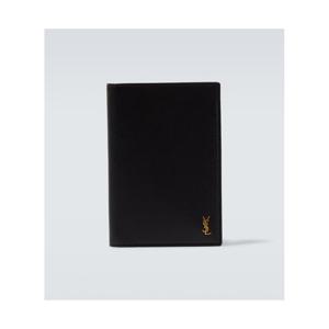 생로랑 Cassandre 레더 패스포트 홀더 P01160687