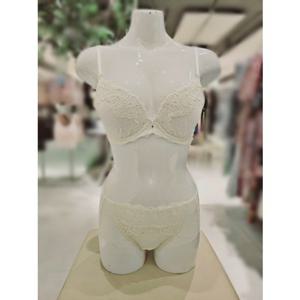 [비비안 란제리] 비비안 꾸띄르 캐미컬 자수 레이스 몰드브라 올레이스 팬티 세트 (BR962A BP962AL CR) BR962ABP