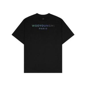 우영미 그라데이션 엠보싱 백로고 티셔츠 블랙   24SS W241TS08708B