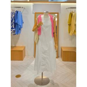 [레코브] 절개롱원피스 LK61E8OP534X LK61E8OP534X