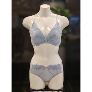 [비비안 란제리] VIVIEN 꾸띄르꽃잎패치자수저중심푸쉬업브라햄라인팬티세트 (BR971ABP971APSBL) BR971ABP