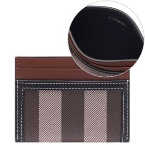 [버버리] 23SS 여성 투톤 체크 카드지갑 (8062301_DARK_BIRCH_BROWN_23S)