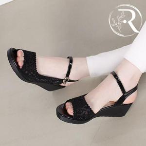 [디자이어로즈] 시원한 샌들 여름 레이스 웨지샌들