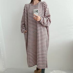 나야홍 / 아이우먼 밀키단가라박시원피스 MAV811M512 빅사이즈