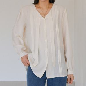 나야홍 / 아이우먼 리본타이핀턱블라우스 LYX092M601 빅사이즈