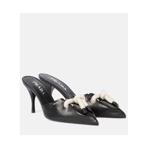 프라다 로고 레더 뮬 P01057674