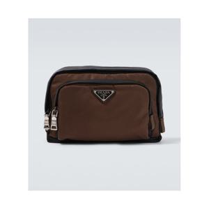 프라다 Re Nylon 로고 파우치 P01169975