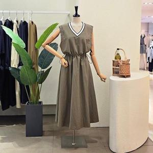 [포커스]FF4I3OP30797_브이넥 허리 스트링 민소매 원피스