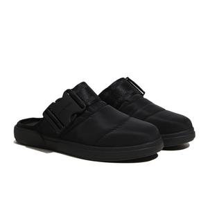 [MEN] 인/아웃 탑클립 패딩 뮬 슬리퍼 - 블랙 MFF5001WWUBLK