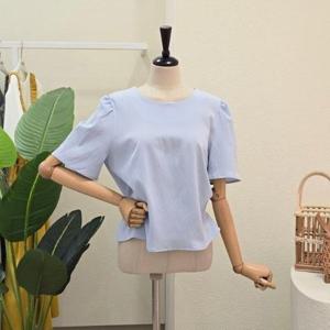 [포커스]FM5D9BL5132_반팔 어깨 퍼프 블라우스