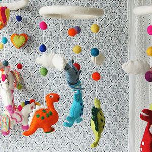 하나씩 수작업으로 만드는 펠트 드리밍 모빌 2style 펠트모빌 공룡모빌 유니콘모빌