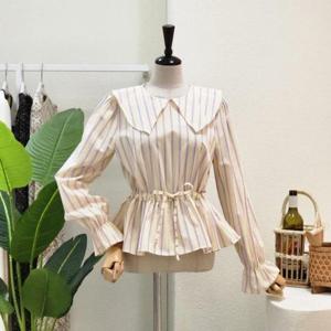 [포커스]  FS3A7BL00794_빅카라 허리셔링 포인트 블라우스