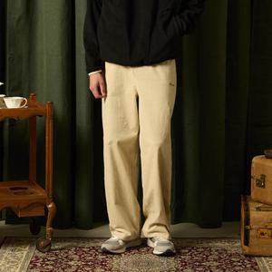 [르꼬끄공식] 유니 코듀로이 루즈핏 테이퍼드 팬츠 QQ423LPTO4