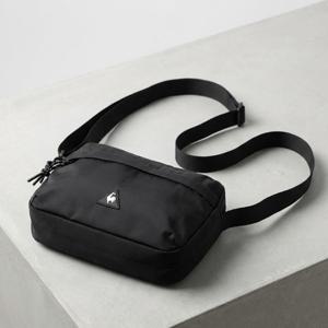 [르꼬끄]르꼬끄 스퀘어 미니 크로스백 블랙 QR123ABG14-BLK