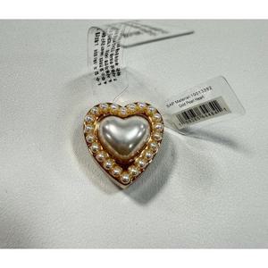 [크록스] 10013392 골드 진주 하트 지비츠