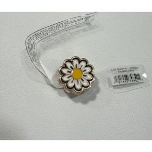 [크록스] 10008239 골드 꽃 지비츠