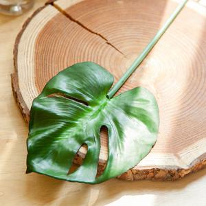 몬스테라 조화 롱몬스잎 가지 58cm 조경 인테리어 장식 소품 인조 식물 촬영 꾸미기