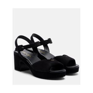 프라다 스웨이드 샌들 P01141419