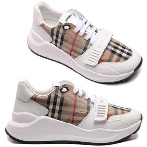 [버버리] 23FW 남성 빈티지 체크 벨크로 스니커즈 (8070838 WHITE CLEAR CHECK 23F)