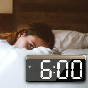 거실 모던 스타일 인테리어 무소음 LED 디지털 시계