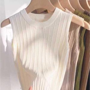 여자 데이트 코디 골지 니트 민소매 여름 나시 탑 WFKNRHC